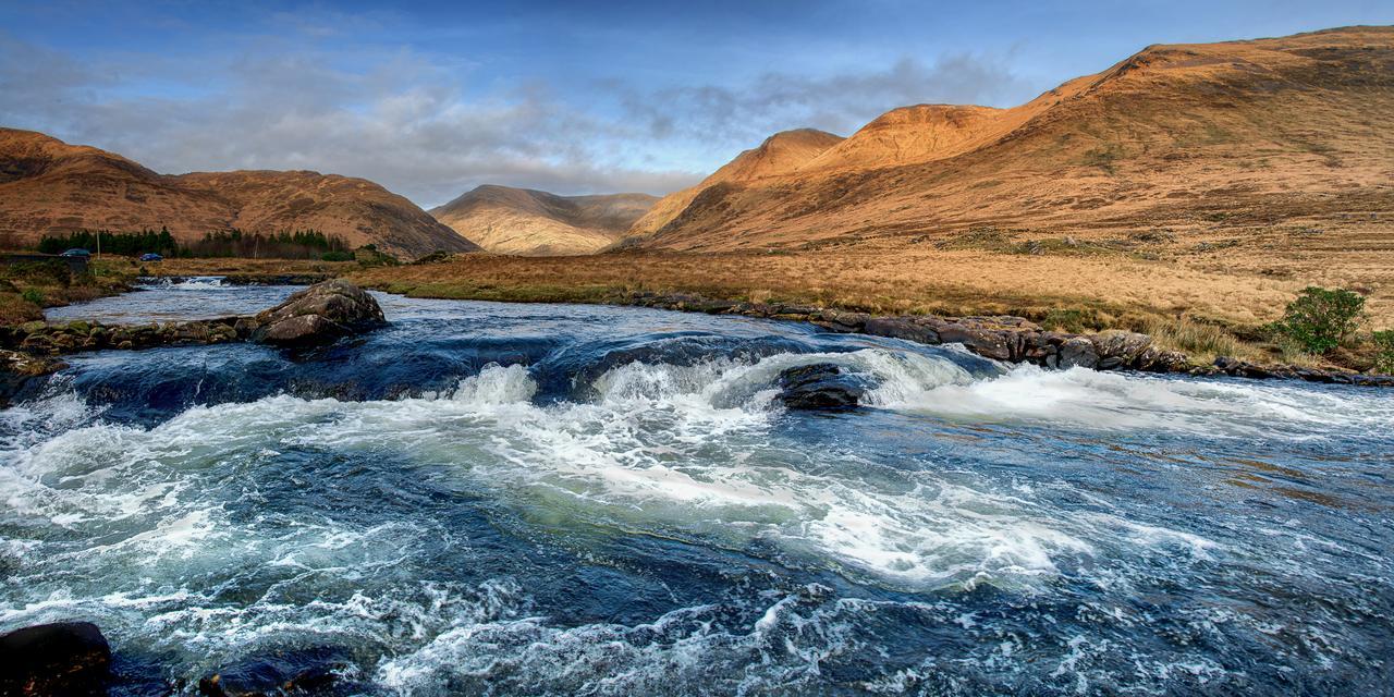 Wild Atlantic Hostel Leenaun Eksteriør bilde