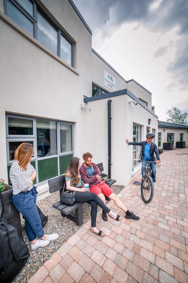 Wild Atlantic Hostel Leenaun Eksteriør bilde