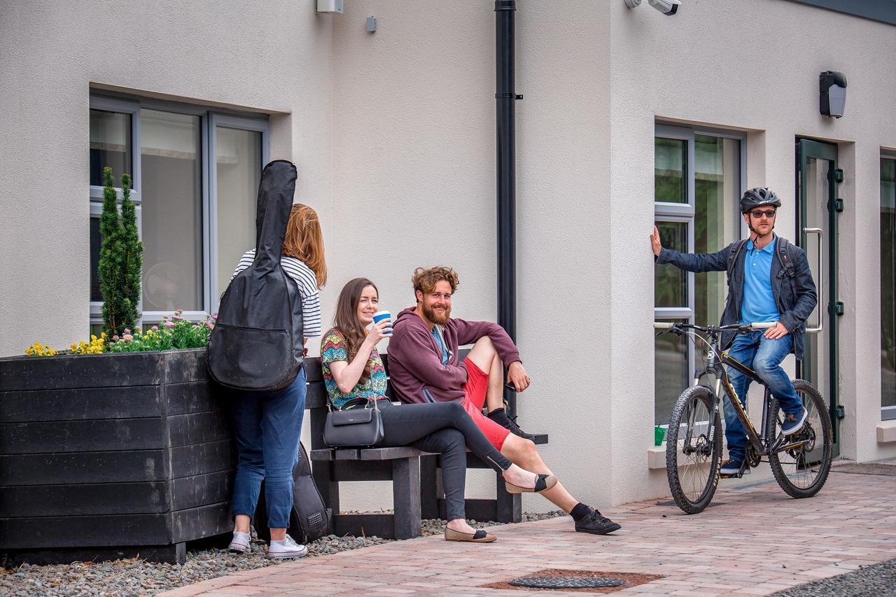Wild Atlantic Hostel Leenaun Eksteriør bilde